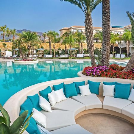 Barcelo La Nucia Palms 호텔 외부 사진 The resort's main pool