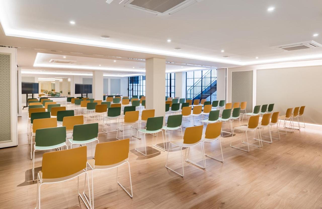 Barcelo La Nucia Palms 호텔 외부 사진 The interior of the new library